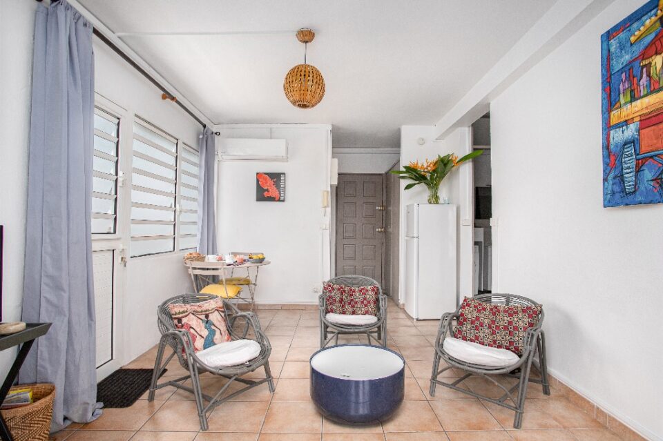 Apartment in Fort-de-France city center - Image 6